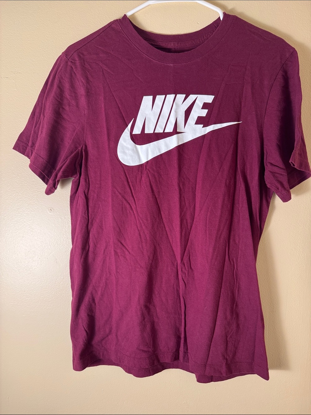 Nike Men’s Maroon Short Sleeve Logo Tee with White Swoosh